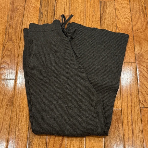 Green Ribbed Pants - Picture 1 of 4